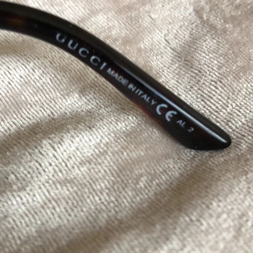 Gucci Brown Tortoiseshell Authentic  Unisex Aviator Sunglasses, Green Tint Lense - Picture 5 of 8